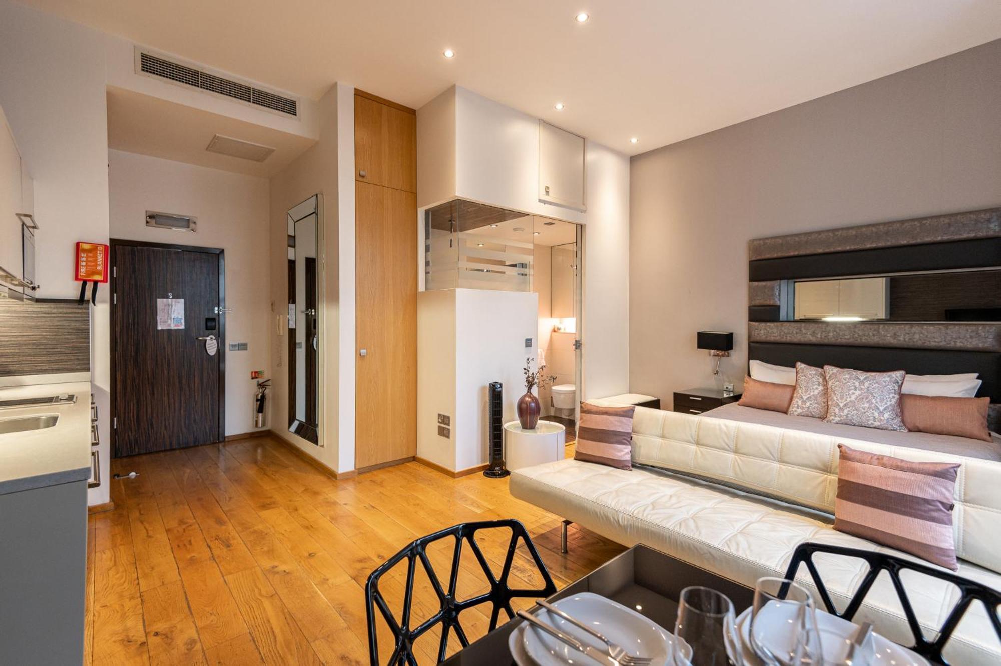 Space Aparthotel London Bagian luar foto